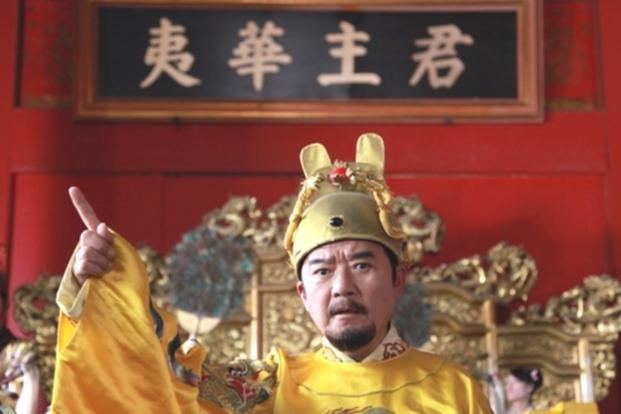 太祖胸中涌自豪,长虹弯月运文韬.襟怀草莽英雄气,欲与天公试比高.