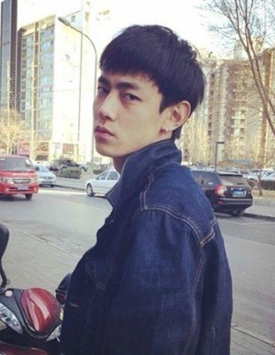 校园风男生发型设计男学生好看帅气的发型图片2