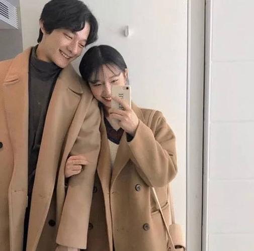 穿上高跟鞋女生就比男生高了 如果男方不介意倒没什么 但如果他会