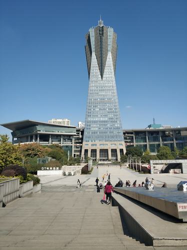 参观浙江省博物馆(西湖文化广场)