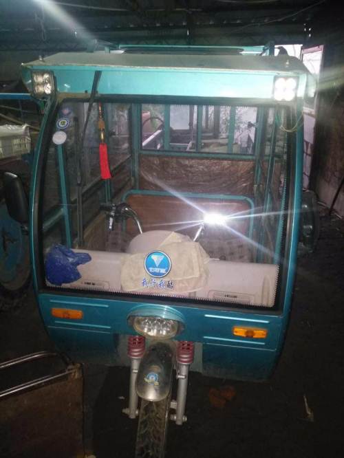 七巧板双排电动车