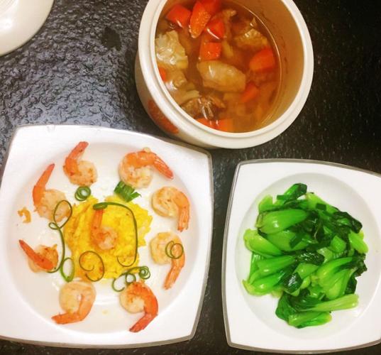 这样的月子餐颜值好高 摆盘漂亮 让人食欲大增 好想吃