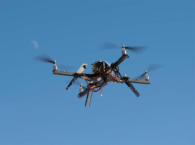 nasa使用四旋翼飞行器(nasa称之为四旋翼直升机)测试远程控制技术