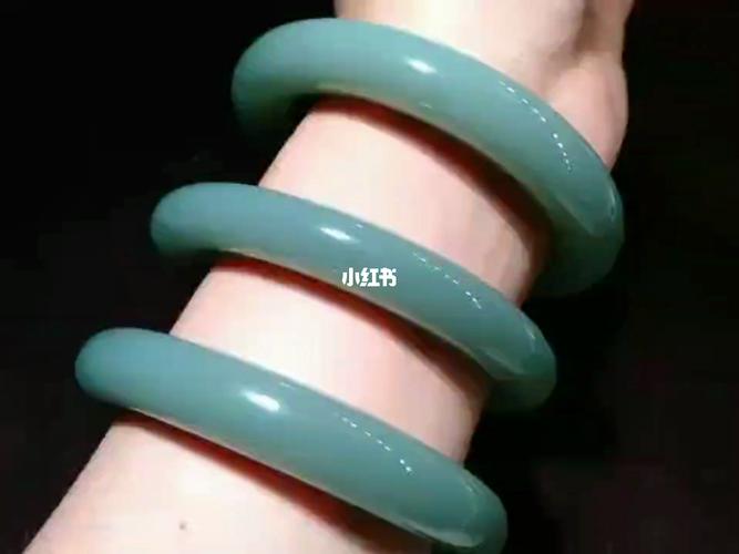 和田玉碧玉·粉青手镯_手镯_玉器_和田玉_新疆华凌国际珠宝玉器城水磨