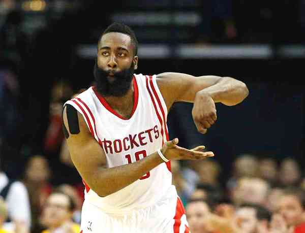 詹姆斯哈登撒盐图片