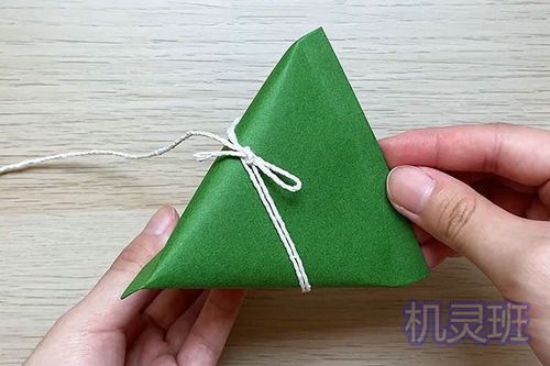 端午节儿童手工:教你怎么折纸做立体粽子(步骤图解)