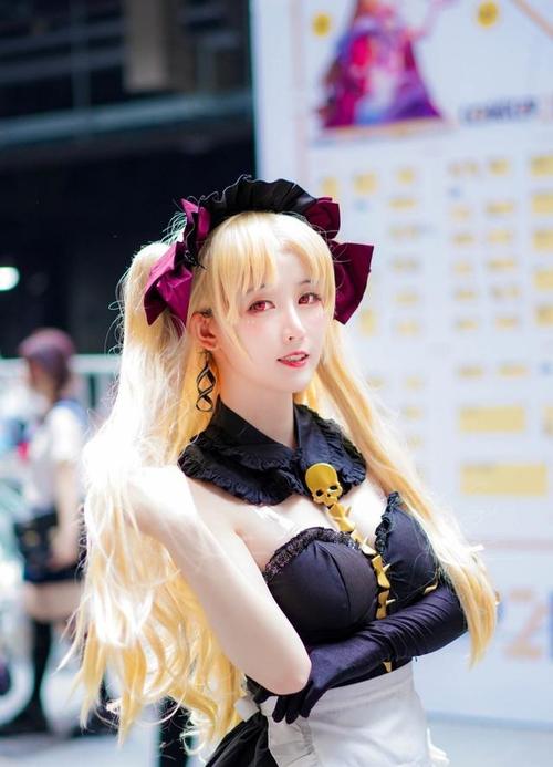 cosplay:漫展上看见一位女仆艾蕾,你家艾蕾又偷跑来