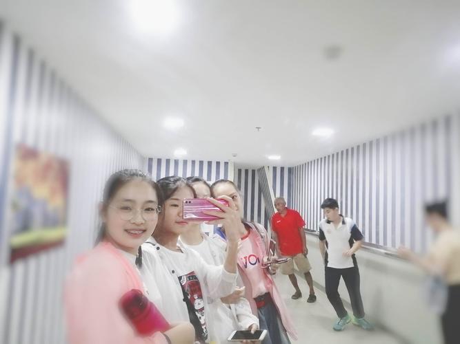 秦子萱假期生活.