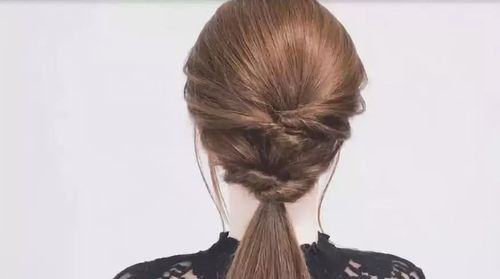 出门这样扎头发,人见人夸太漂亮了