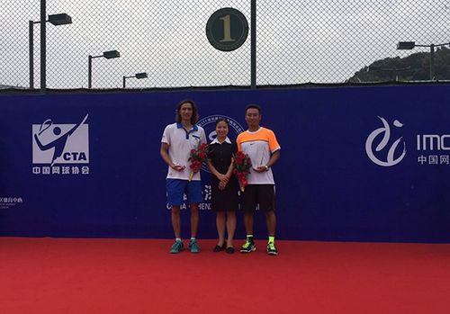 2015年itf国际元老网球巡回赛深圳收拍 我院教师潘志武斩获双打冠军