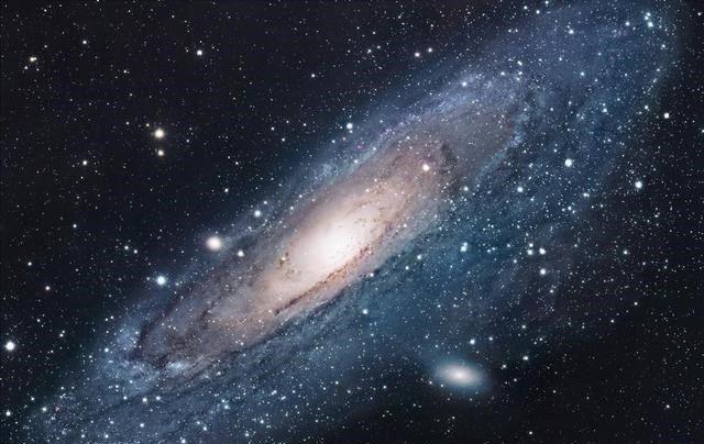 银河系和仙女座星系的大碰撞可能已经开始未来地球夜空将大变样