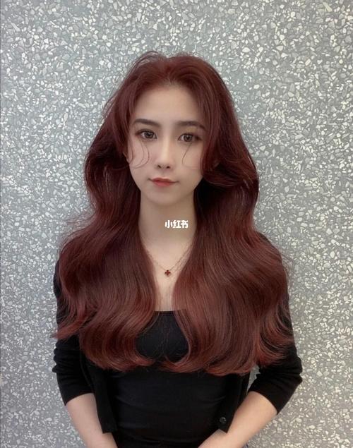 焦糖粉棕色,真的太显白啦_焦糖_显白_黄皮_掉色_染发