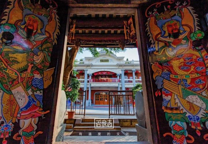 潮汕流传着一句俗话:"未有妈屿名,先有妈祖灵;未有汕头埠,先有老妈宫