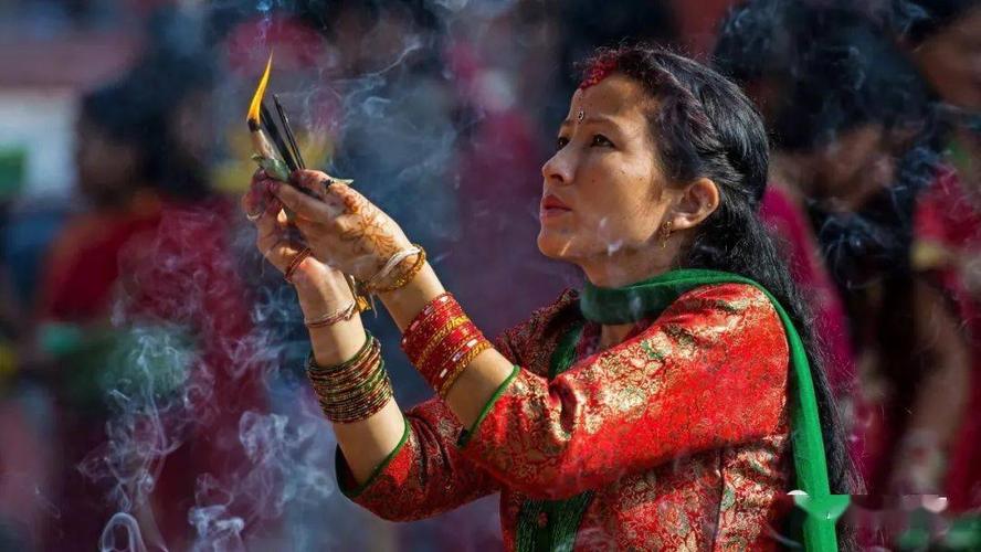 尼泊尔女人节:彻夜倾城的狂欢_节日