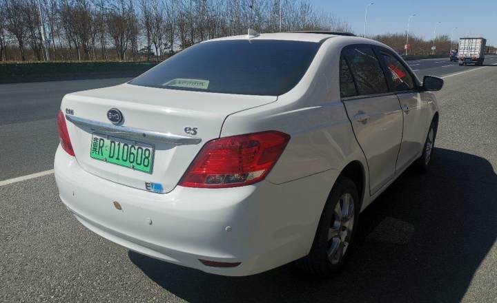 比亚迪 e5 2017款 300 e享型