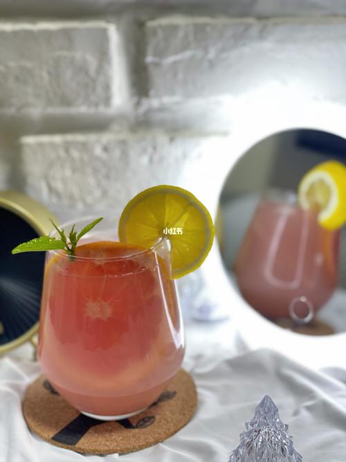 三分钟宅家微醺|自制夏日冰爽咸狗鸡尾酒99_夏天去哪玩_西柚_鸡尾酒