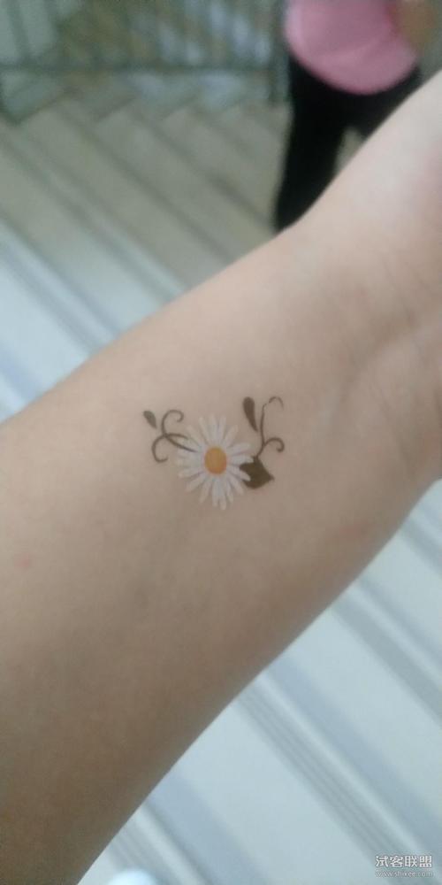 小雏菊纹身贴-蓝小象与白小兔