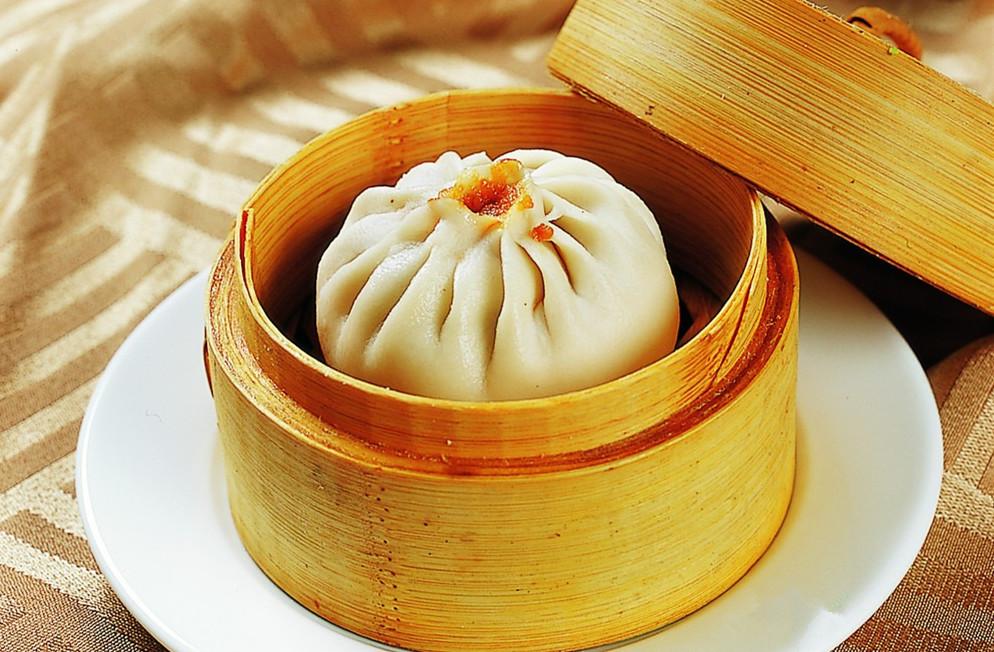 龙袍蟹黄汤包加工制作技艺