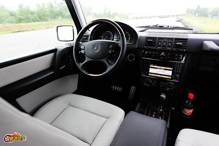 奔驰g500内饰图片