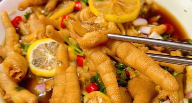 风靡全网的酸辣柠檬鸡爪鲜到吮指尖赶紧学起来
