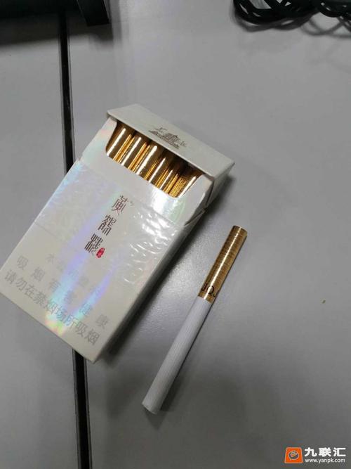 黄鹤楼奇景,捏了爆珠的味道,感觉好一些,有劲一些,相比这个还是更喜欢