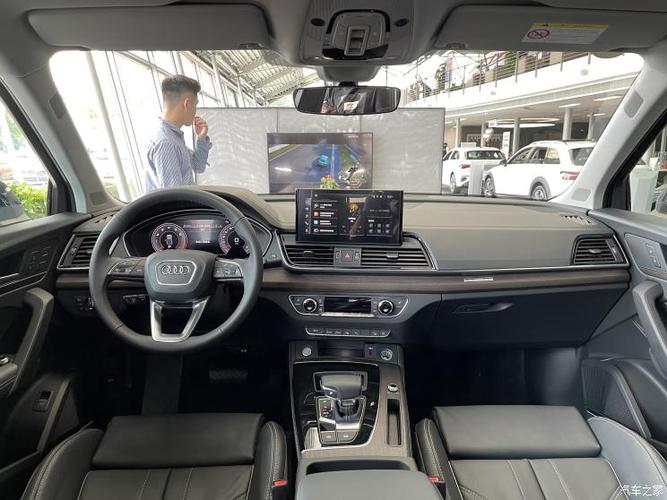 配置优化/5月上市 新款奥迪q5l现已到店