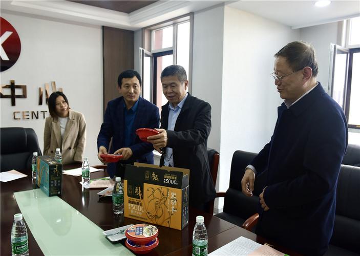 薛维梁赴民建吕梁市委调研
