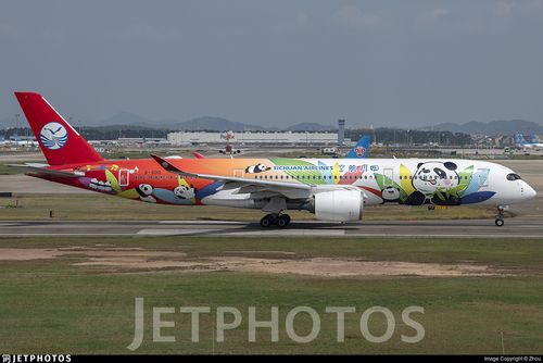 a350xwb系列客机的竞争对手为波音777系列客机,是空客最新型的宽体