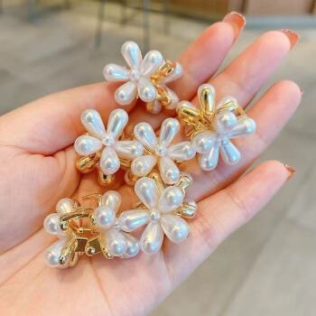 日韩珍珠花瓣发夹女网红抓夹可爱少女小夹子后脑勺头饰刘海夹发卡珍珠