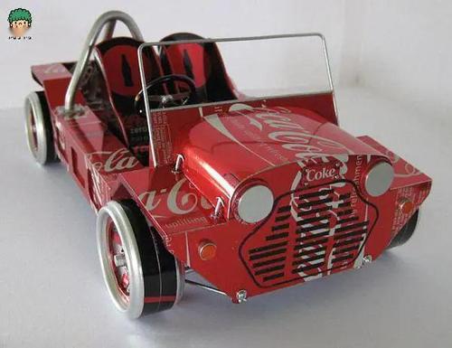 由易拉罐制作的小汽车