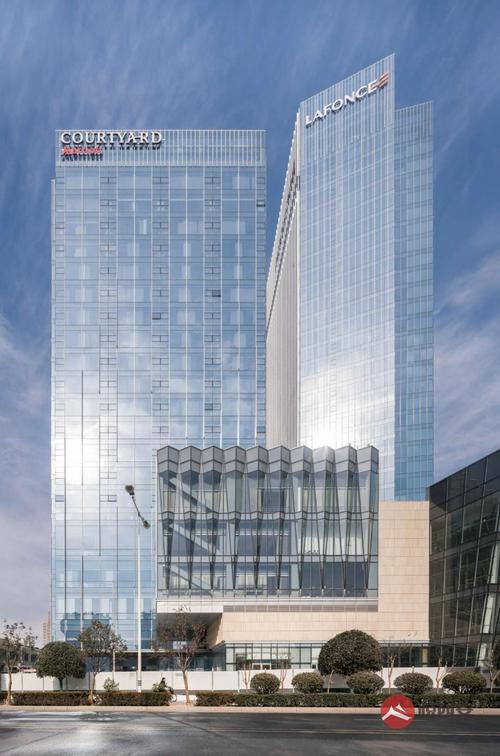 城北最美水晶体建筑,诞生西安首家万怡酒店