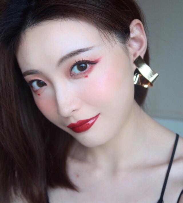 眼睛长得妩媚的女生女生好看的5种眼型