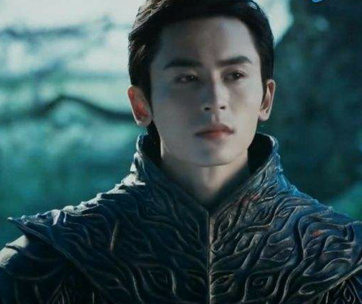 《芸汐传》里的秦王殿下想必也是俘获了万千少女的心啊,认识张哲瀚