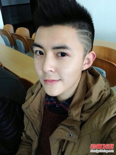 中国好男儿管栎潮发型图片重庆帅哥管栎图片2