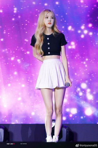 所以澳洲人肥胖率属世界前列,那么问题来了,rose 的蚂蚁腰和筷子腿是