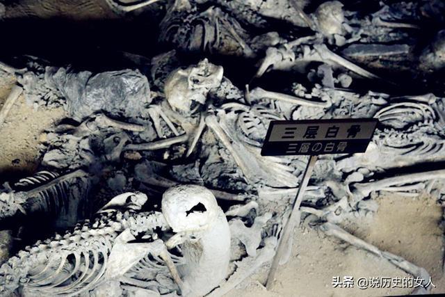 平顶山惨案:日寇半天杀害老百姓3000人,又炸毁一座山掩盖罪行