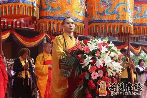 山东宝相寺佛牙舍利面世二十一周年纪念法会圆满