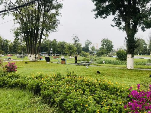 精成都德源镇菁蓉湖城市公园