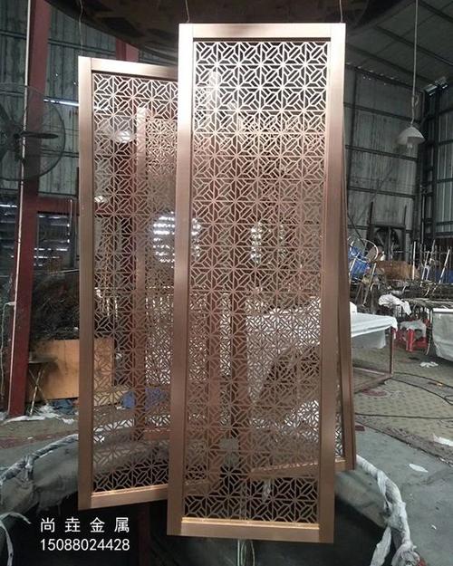 不锈钢镂空雕花屏风图片
