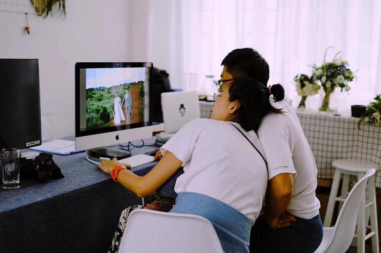 一个有温度的摄影工作室找一个性格好的客服前台小姐