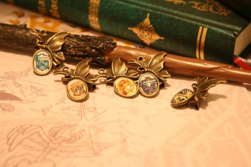 六一礼物 哈利波特周边霍格沃茨校徽格兰芬多哈利波特学院徽章胸