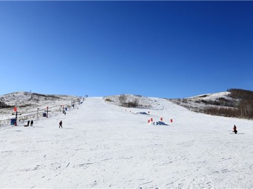 凤凰山滑雪场