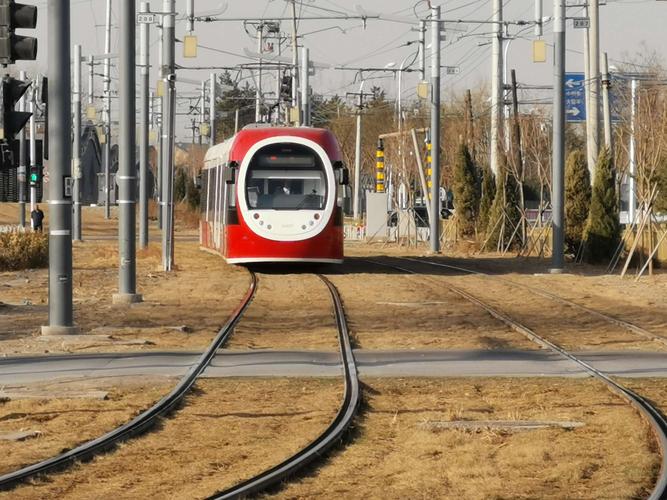 美丽的西郊线小火车