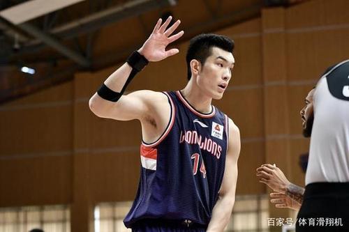 新赛季刚开始,广州大将郭凯受伤,cba生涯多次遭遇伤病