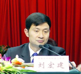 南充市委书记刘宏建首次公开回复人民网网友留言