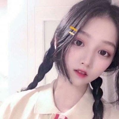 萌清纯 内容简介 一组无法用语言来形容的2021最火爆的真人闺蜜头像