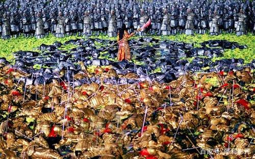 《满城尽带黄金甲》:当周杰伦遇到佛洛依德,两个馒头