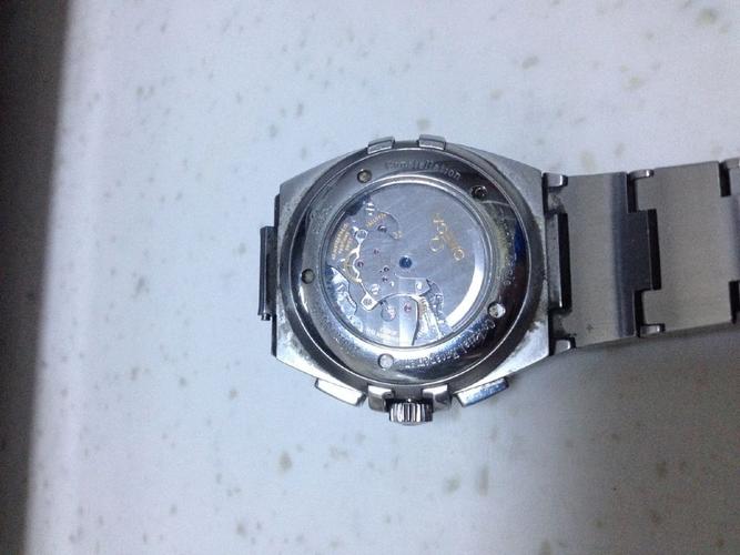 我有一个欧米茄coaxial chronometer 求鉴别真假