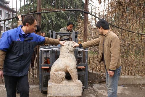 [文化新闻]市民吴俊红再捐珍贵文物累计8次已达15件