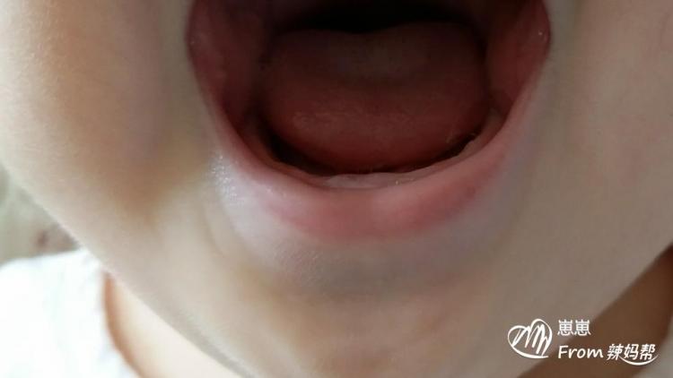 宝宝几个月长牙齿算正常